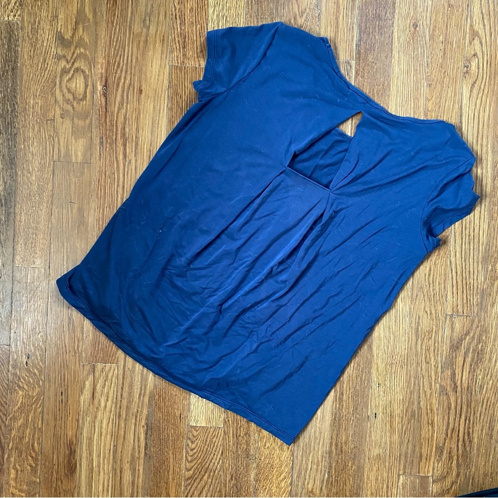 On Women's Active T Breathe - Picture 4 of 5